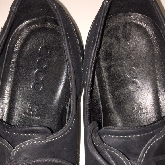 ECCO Men’s Black Suede Oxford Lace up Shock Point Heel main image 7